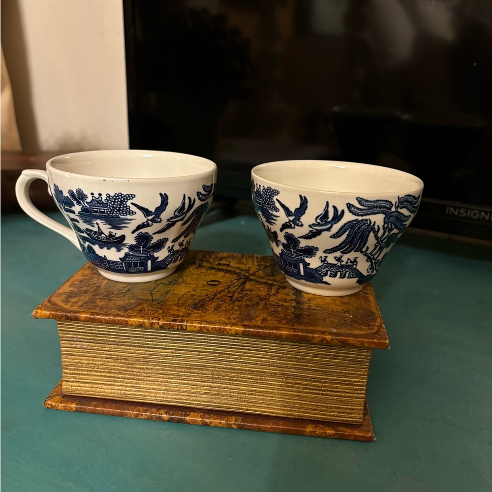Tea cups - Picture 8 of 8